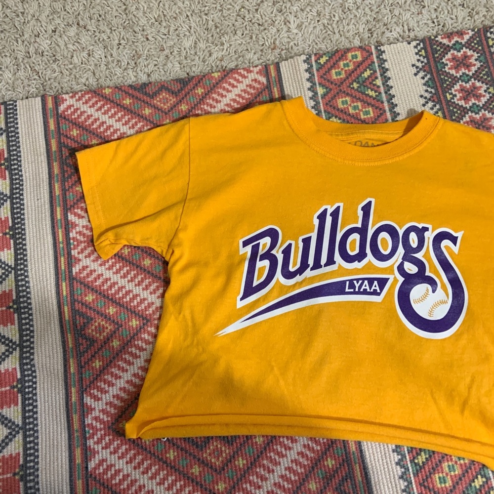 cropped bulldogs tee ✧ - Picture 4 of 4